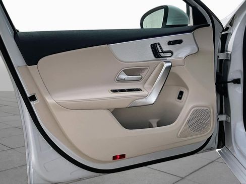Used 2022 Mercedes-Benz A 220 image 22
