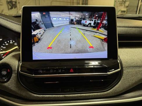 Certified 2022 Jeep Compass Latitude AWD/4WD image 12