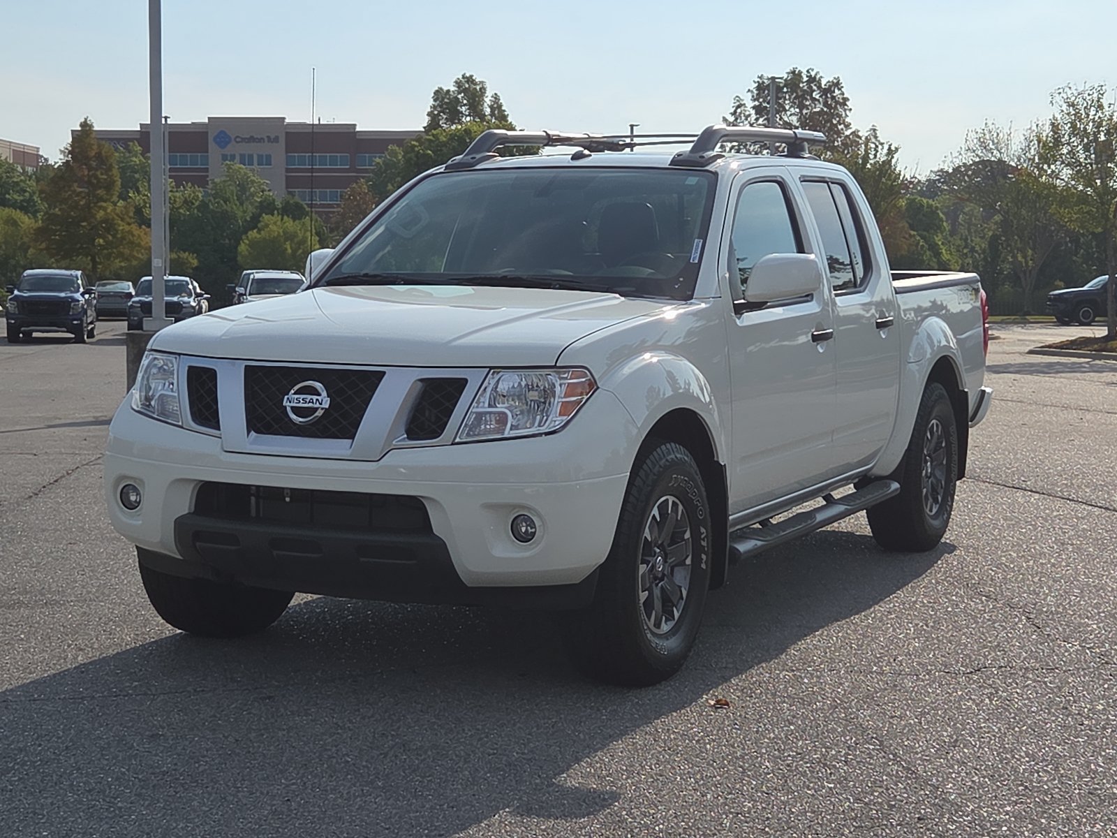 Used 2021 Nissan Frontier PRO-4X w/ Pro-4x Utility Package AWD/4WD image 2