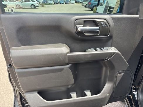 Used 2024 Chevrolet Silverado 1500 Custom Trail Boss w/ LPO, Dark Essentials Package AWD/4WD image 18