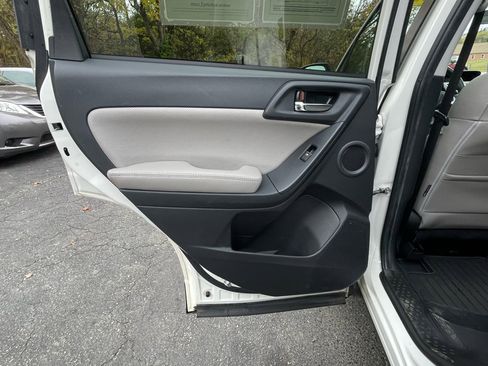 Used 2018 Subaru Forester 2.5i Limited image 20