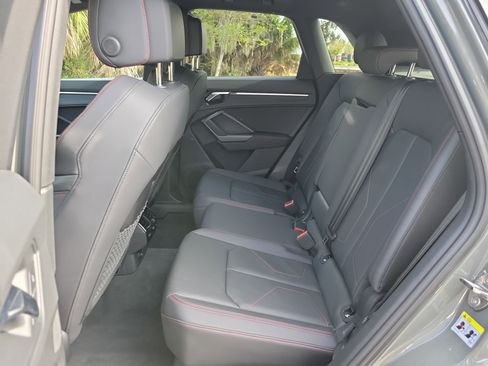 Certified 2025 Audi Q3 2.0T Premium Plus w/ Premium Plus Package image 18