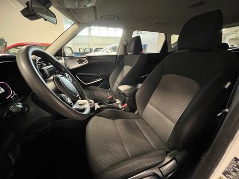 Used 2024 Kia Soul LX w/ Option Group 015 image 21