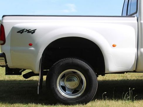 Used 2002 Ford F350 XLT image 8