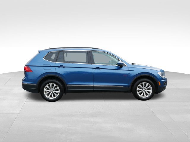 Used 2018 Volkswagen Tiguan SE w/ Panoramic Sunroof Package AWD/4WD image 8