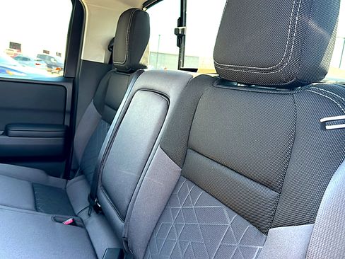 New 2026 Nissan Frontier SV w/ SV Convenience Package AWD/4WD image 16