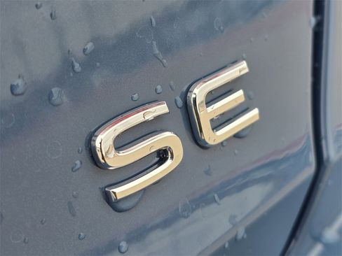 New 2026 Volkswagen Jetta SE image 7