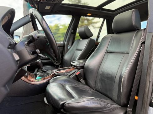 Used 2006 BMW X5 4.8is AWD/4WD image 17