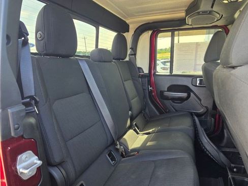 Used 2021 Jeep Gladiator Sport AWD/4WD image 13
