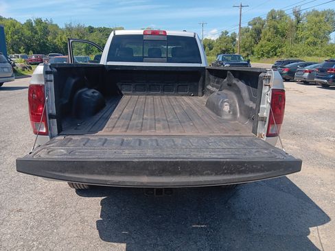 Used 2010 Dodge Ram 2500 Truck SLT AWD/4WD image 4