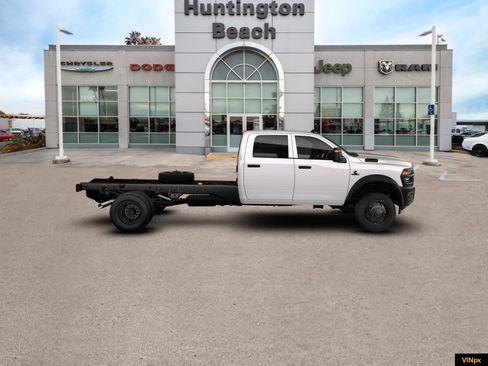 New 2026 RAM 5500 Tradesman image 9
