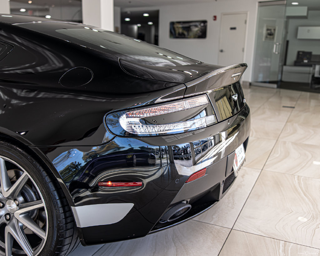 Used 2015 Aston Martin V8 Vantage GT RWD image 14