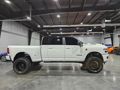 Used 2025 RAM 3500 Laramie image 3