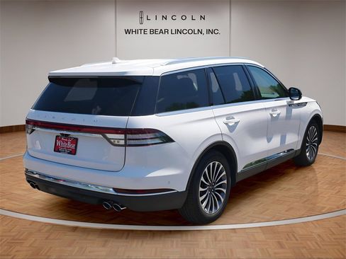 Used 2023 Lincoln Aviator Reserve w/ Equipment Group 201A image 5