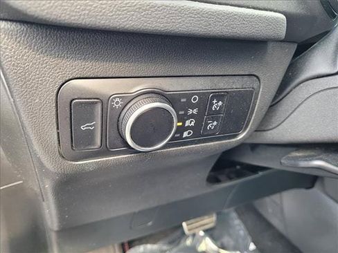 Certified 2023 Ford Escape ST-Line AWD/4WD image 17
