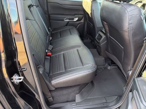 New 2025 Ford Ranger Lariat w/ Chrome Accent Package image 16