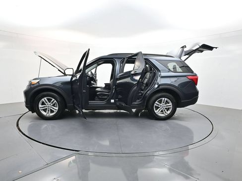 Used 2023 Ford Explorer XLT w/ Equipment Group 202A AWD/4WD image 60