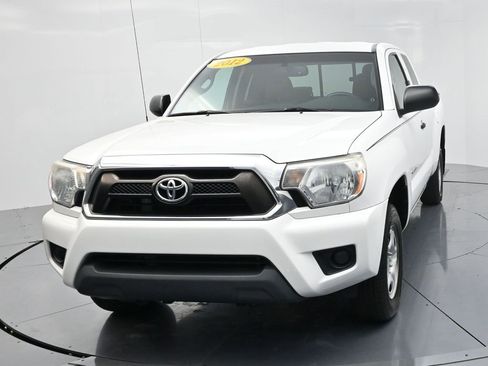 Used 2012 Toyota Tacoma 2WD Access Cab image 3