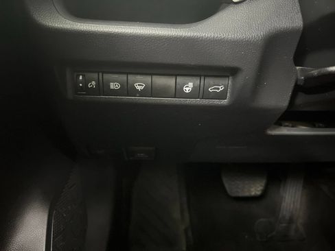Used 2022 Toyota RAV4 XLE Premium AWD/4WD image 57