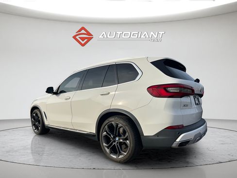 Used 2019 BMW X5 xDrive40i w/ Convenience Package AWD/4WD image 4