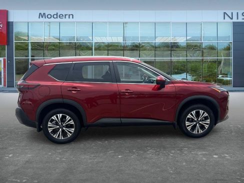 Certified 2023 Nissan Rogue SV w/ SV Premium B Package FWD image 4
