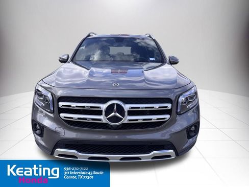 Used 2021 Mercedes-Benz GLB 250 w/ Premium Package image 3