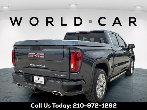 Used 2022 GMC Sierra 1500 Denali w/ Denali Premium Package image 17