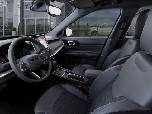 New 2026 Jeep Compass Latitude AWD/4WD image 22