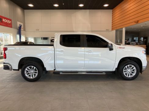 Used 2023 Chevrolet Silverado 1500 LT w/ Z71 Off-Road Package image 4