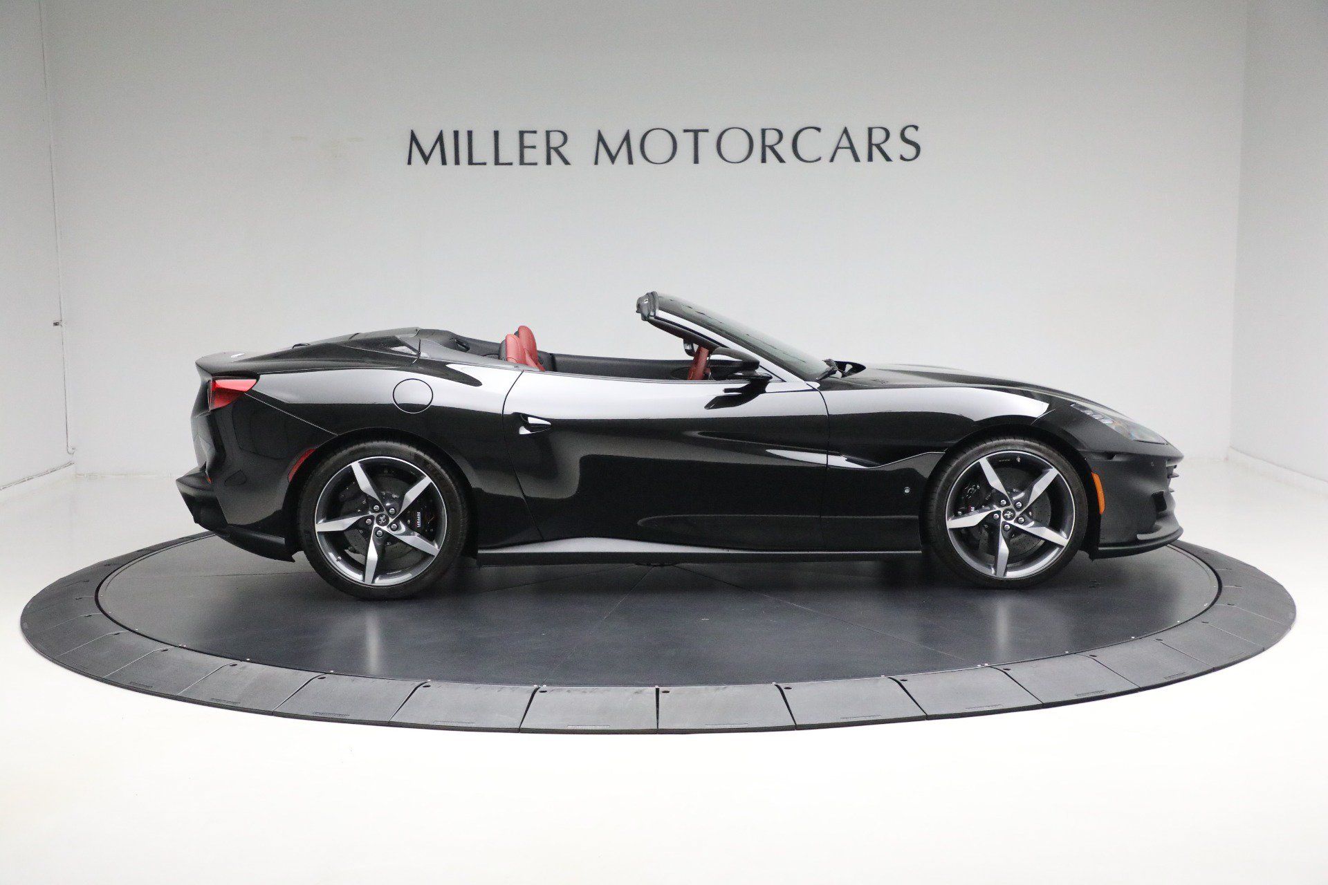 Certified 2023 Ferrari Portofino M RWD image 9