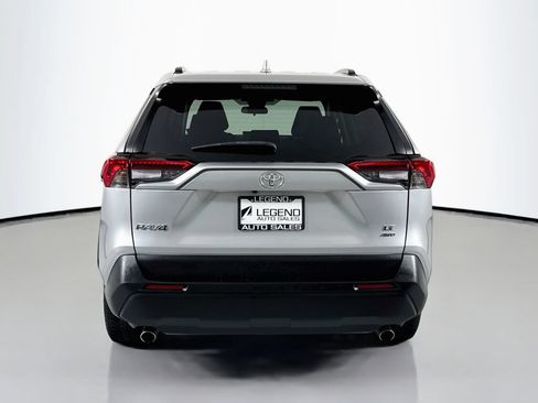 Used 2021 Toyota RAV4 LE AWD/4WD image 7