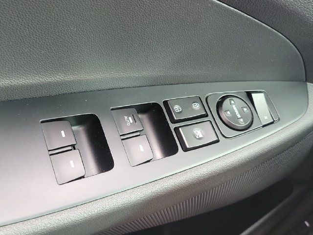 Used 2020 Hyundai Tucson Sport w/ Cargo Package FWD image 17