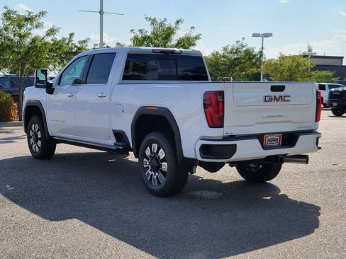 New 2025 GMC Sierra 2500 Denali w/ Denali Reserve Package image 16