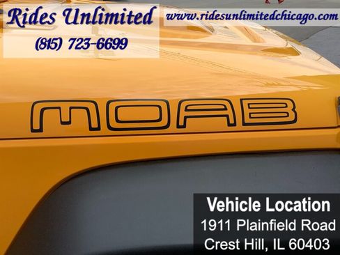 Used 2013 Jeep Wrangler Unlimited Sahara w/ Dual Top Group AWD/4WD image 30