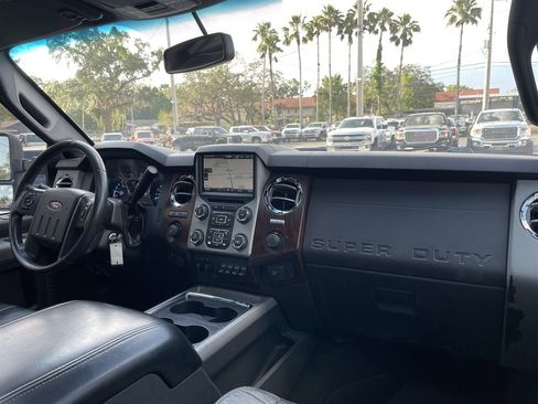 Used 2015 Ford F250 Lariat w/ Lariat Ultimate Package image 15