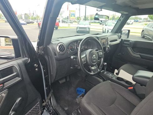 Used 2017 Jeep Wrangler Sport w/ Quick Order Package 24S AWD/4WD image 20