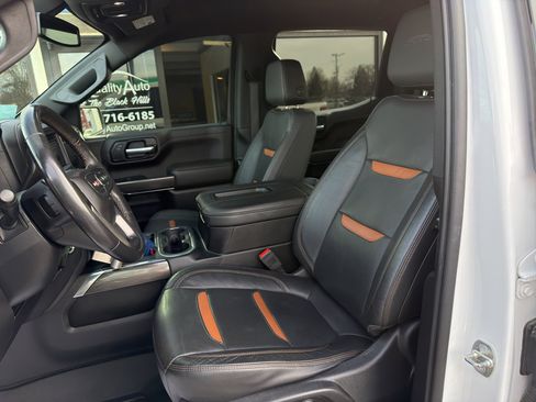 Used 2020 GMC Sierra 1500 AT4 w/ AT4 Premium Package image 18