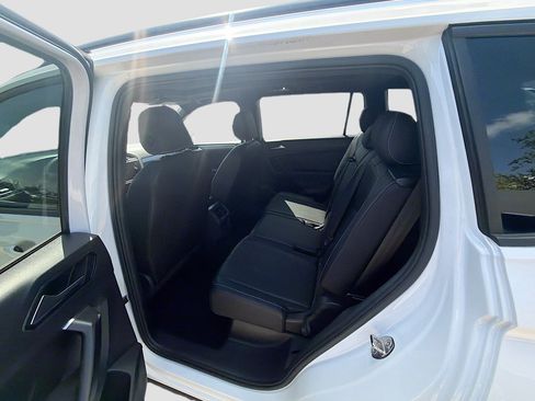 Certified 2023 Volkswagen Tiguan SE R-Line FWD image 23