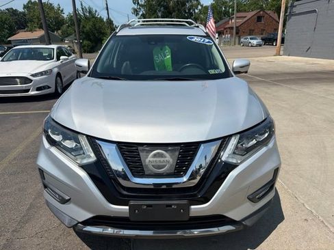 Used 2017 Nissan Rogue SL w/ SL Premium Package AWD/4WD image 2