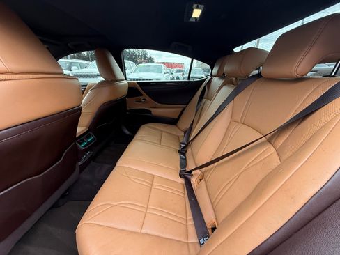 Used 2021 Lexus ES 300h w/ Accessory Package 2 FWD image 8