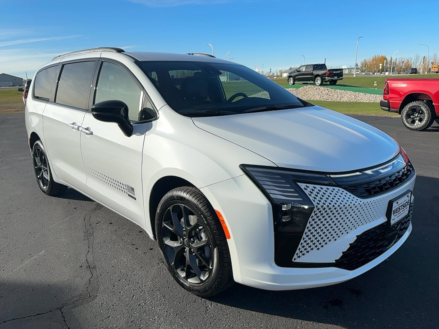 New 2027 Chrysler Pacifica Select AWD/4WD image 2