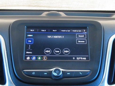 Used 2020 Chevrolet Equinox LT FWD image 24