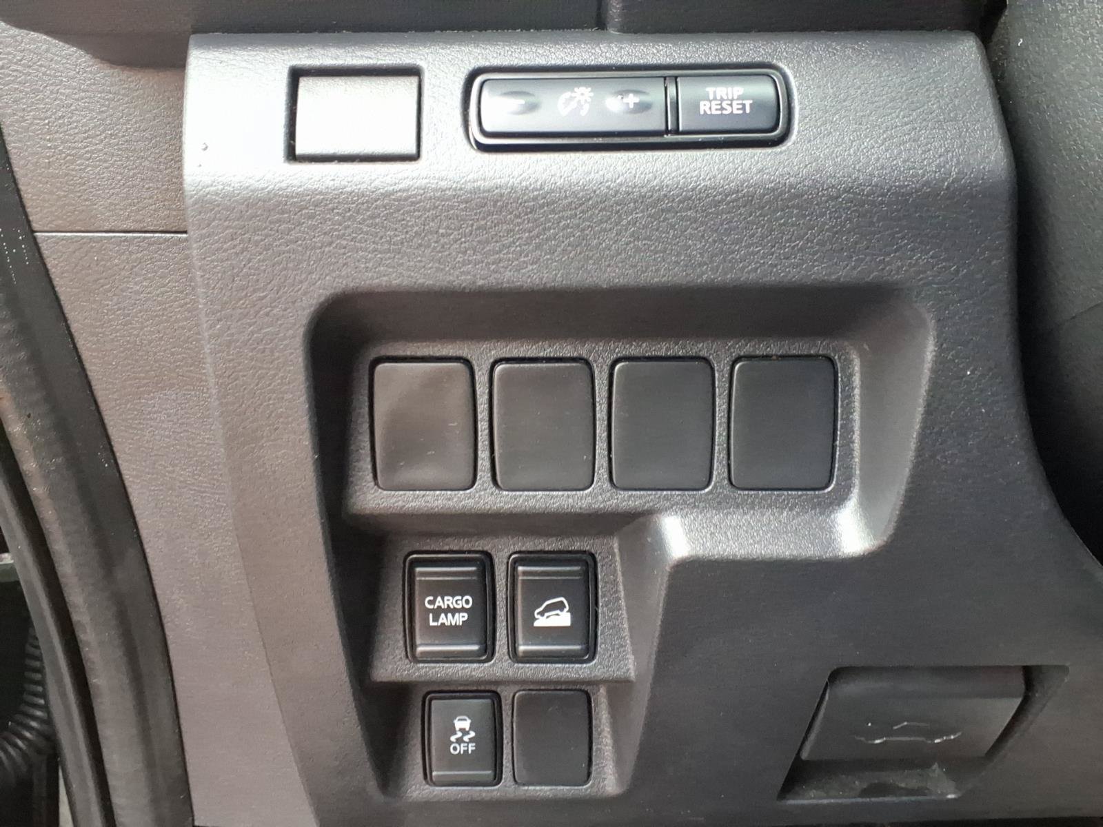 Used 2023 Nissan Frontier SV AWD/4WD image 15