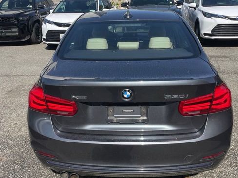 Used 2018 BMW 330i xDrive Sedan w/ Convenience Package AWD/4WD image 5