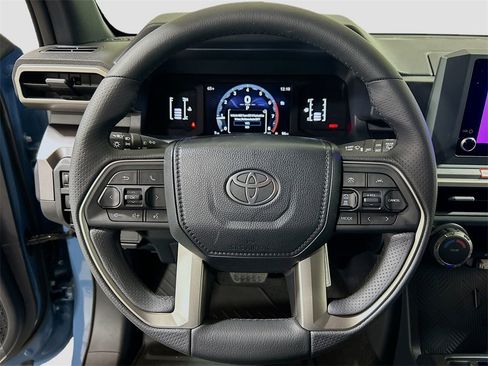 New 2026 Toyota 4Runner SR5 image 9