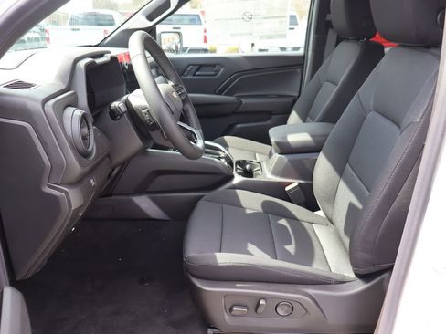 New 2026 Chevrolet Colorado W/T w/ WT Custom Package AWD/4WD image 6