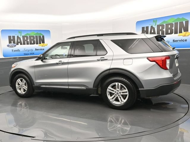 Used 2021 Ford Explorer XLT w/ Equipment Group 202A RWD image 3