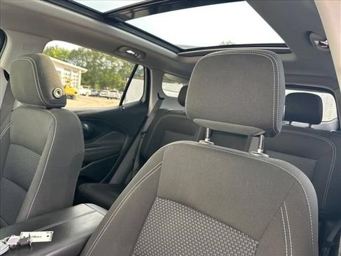 Certified 2022 GMC Terrain SLE w/ Driver Convenience Package FWD image 23