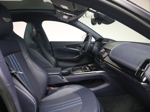 Used 2025 Aston Martin DBX 707 AWD/4WD image 21