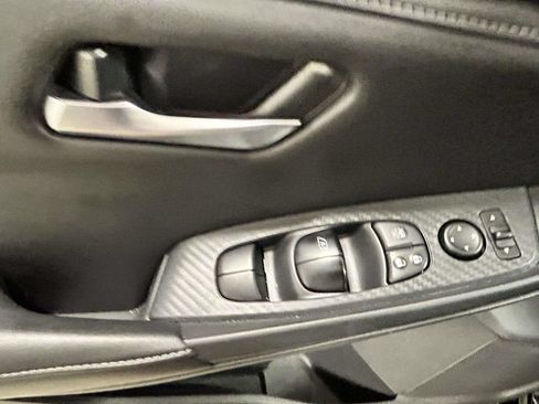 Used 2025 Nissan Sentra SV w/ Trunk Package FWD image 13